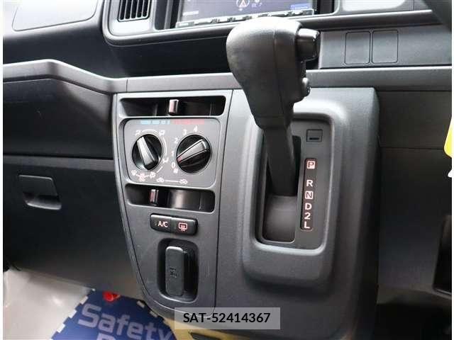 Daihatsu HIJET CARGO 2021-07 8880026-5