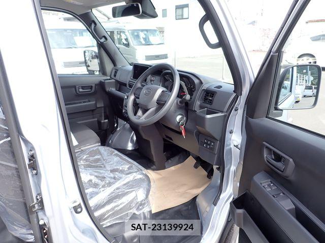 Daihatsu HIJET CARGO 2026-05 8880024-1