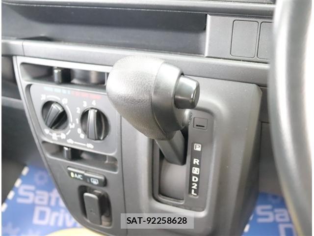 Daihatsu HIJET CARGO 2020-08 8880028-17