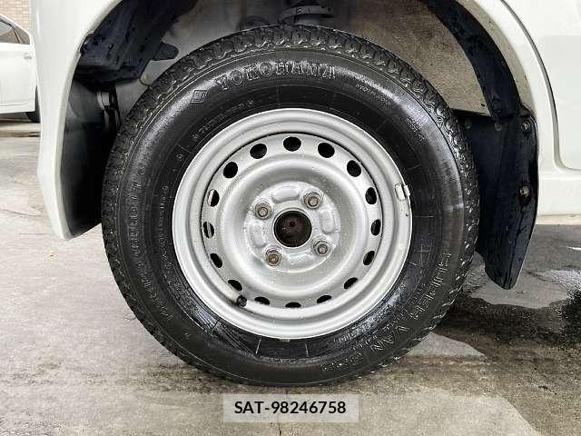 Daihatsu HIJET CARGO 2011-09 8880032-3