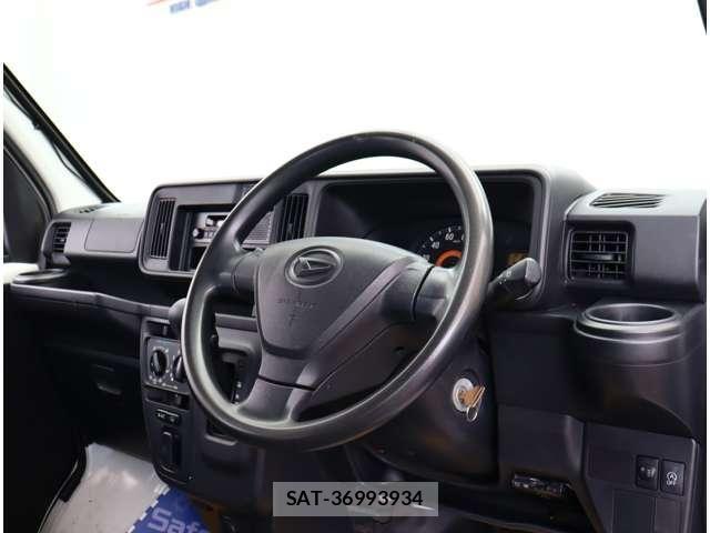 Daihatsu HIJET CARGO 2019-06 8880030-17