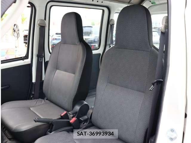 Daihatsu HIJET CARGO 2019-06 8880030-24