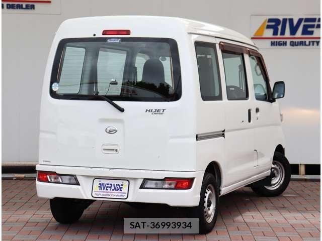 Daihatsu HIJET CARGO 2019-06 8880030-2