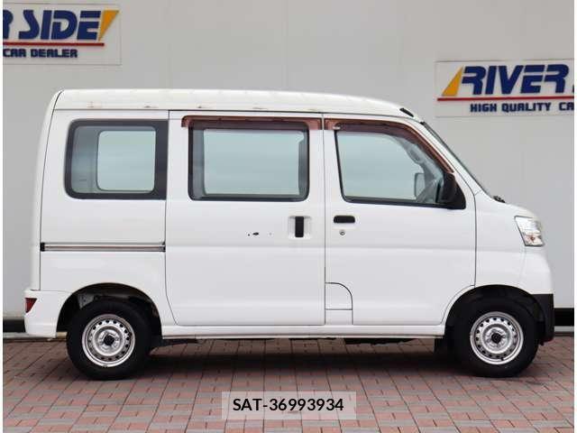 Daihatsu HIJET CARGO 2019-06 8880030-3