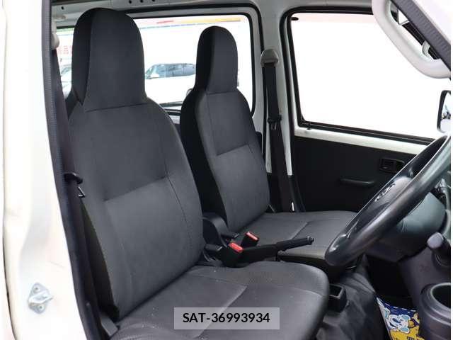 Daihatsu HIJET CARGO 2019-06 8880030-4