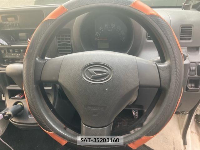 Daihatsu HIJET CARGO 2011-02 8883700-10