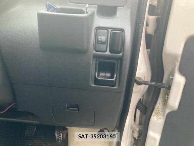 Daihatsu HIJET CARGO 2011-02 8883700-12