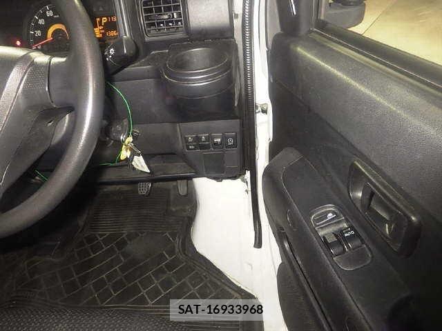 Daihatsu HIJET CARGO 2020-07 8914331-6