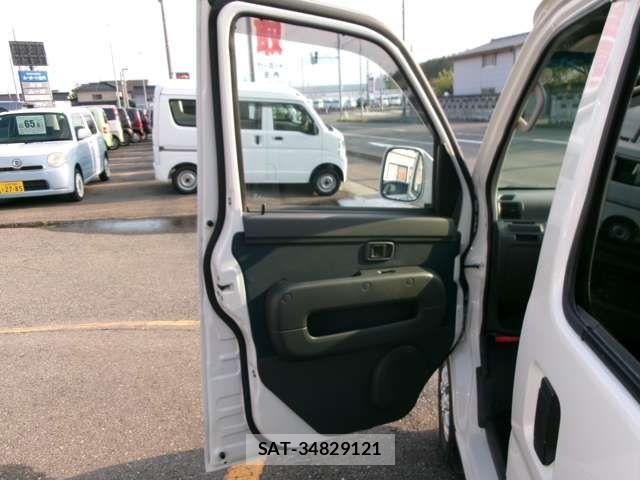 Daihatsu HIJET CARGO 2014-08 1309236-17