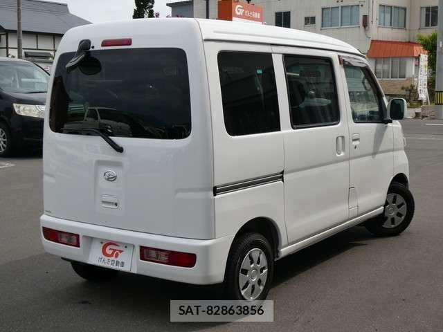 Daihatsu HIJET CARGO 2013-11 1421896-1