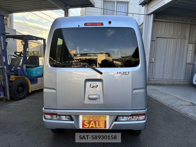 Daihatsu HIJET CARGO 2021-08 1846760-7