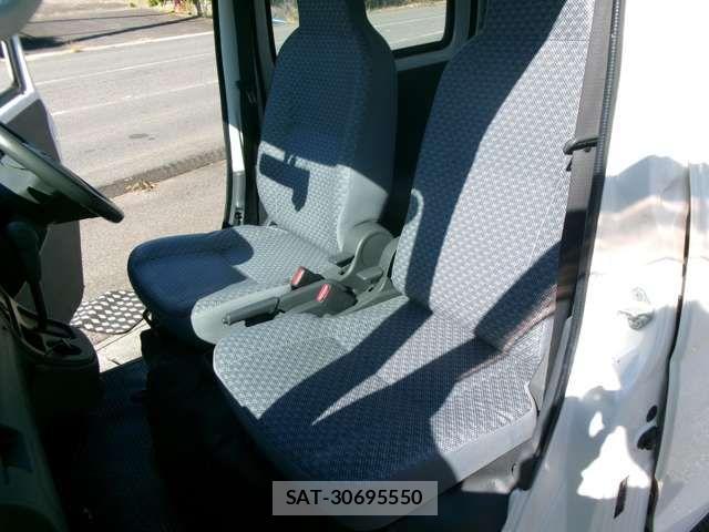 Daihatsu HIJET CARGO 2016-09 2316591-15