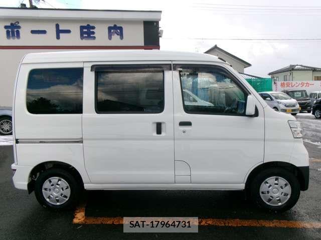 Daihatsu HIJET CARGO 2018-02 2316590-3