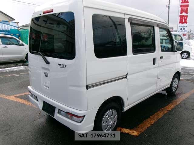 Daihatsu HIJET CARGO 2018-02 2316590-4