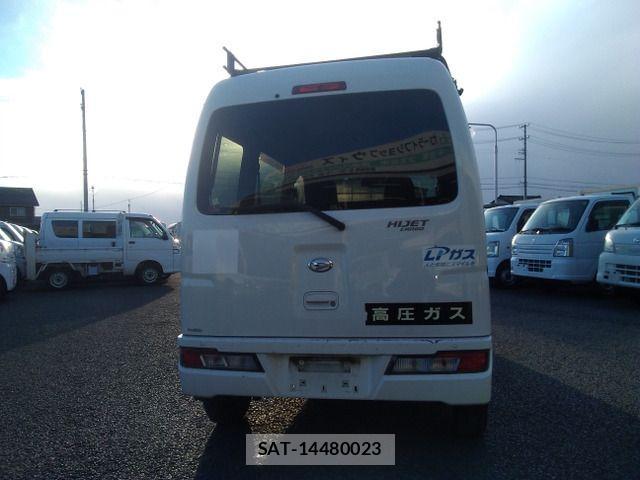 Daihatsu HIJET CARGO 2017-12 3714439-5
