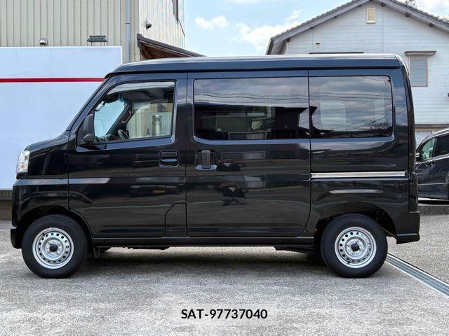 Daihatsu HIJET CARGO 2025-08 4371095-3