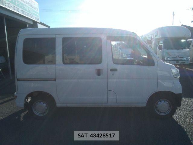 Daihatsu HIJET CARGO 2018-11 4945354-3