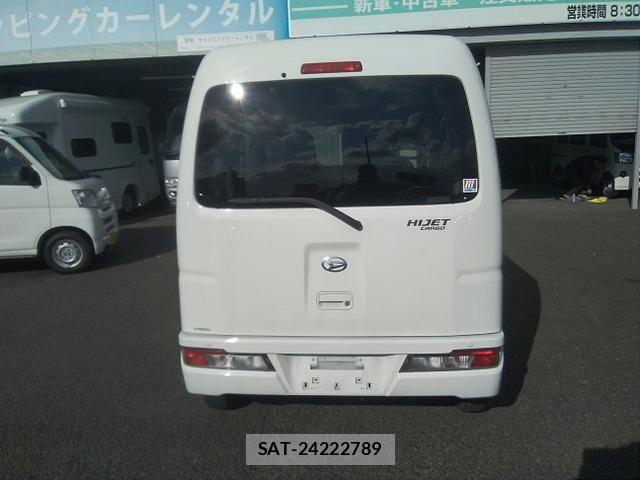 Daihatsu HIJET CARGO 2018-02 4945356-5