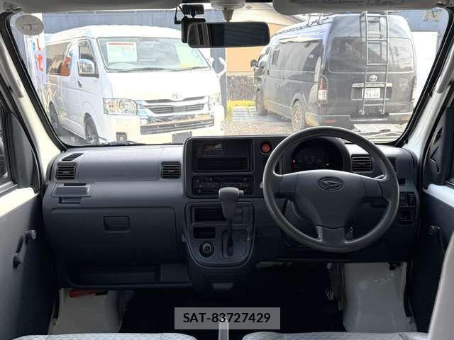Daihatsu HIJET CARGO 2010-05 5869102-1