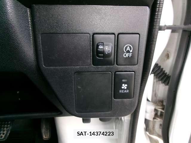 Daihatsu HIJET CARGO 2020-11 6304453-27