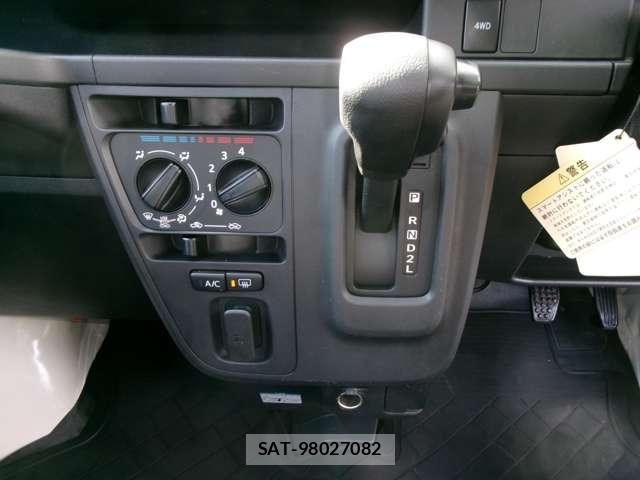 Daihatsu HIJET CARGO 2018-09 6304452-9