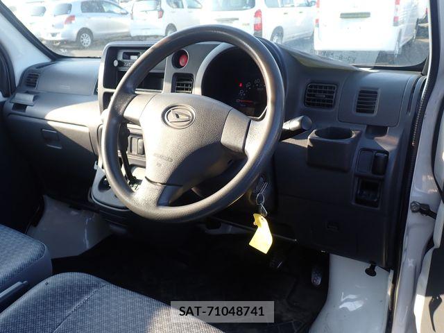Daihatsu HIJET CARGO 2015-03 6641674-1