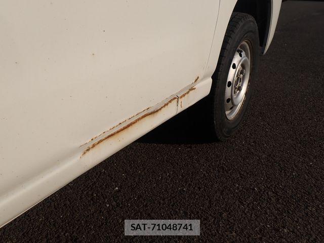 Daihatsu HIJET CARGO 2015-03 6641674-18