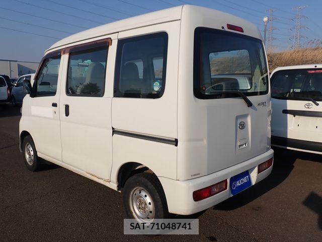 Daihatsu HIJET CARGO 2015-03 6641674-2