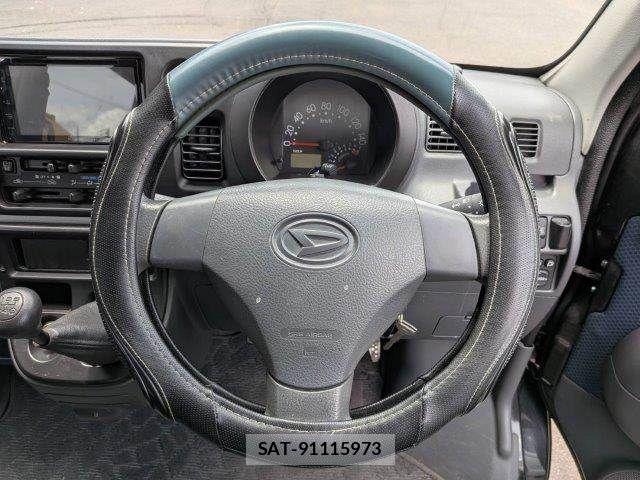 Daihatsu HIJET CARGO 2010-05 6815251-9