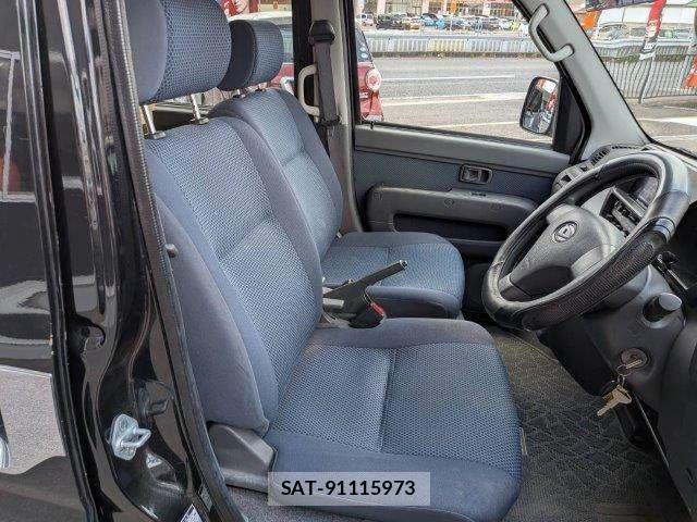 Daihatsu HIJET CARGO 2010-05 6815251-6