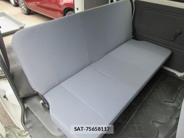 Daihatsu HIJET CARGO 2012-07 6815249-17