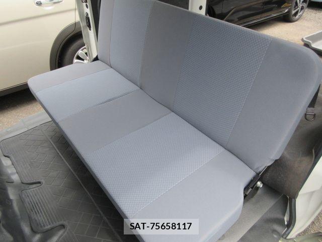 Daihatsu HIJET CARGO 2012-07 6815249-21