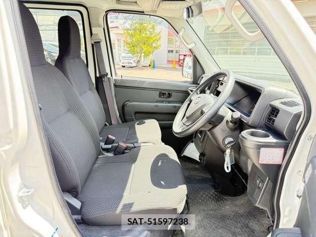 Daihatsu HIJET CARGO 2020-04 6906150-9