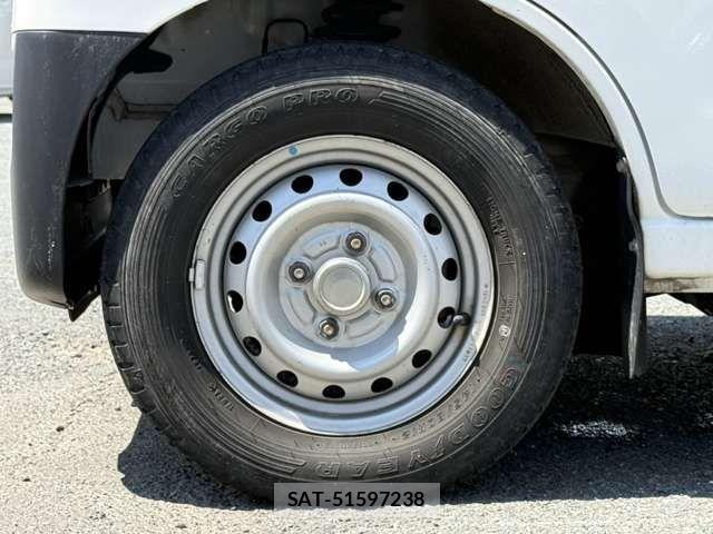 Daihatsu HIJET CARGO 2020-04 6906150-14
