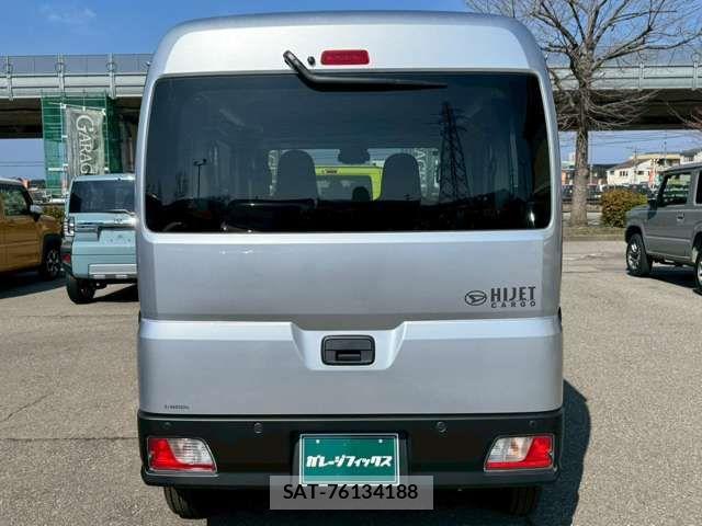 Daihatsu HIJET CARGO 2024-11 6906146-7