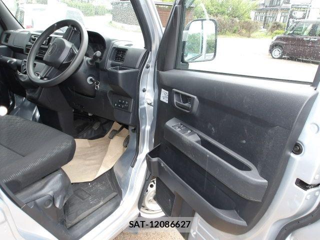 Daihatsu HIJET CARGO 2022-02 6994072-9