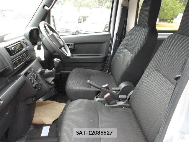 Daihatsu HIJET CARGO 2022-02 6994072-5