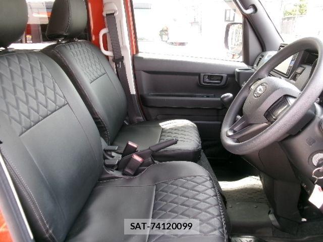 Daihatsu HIJET CARGO 2023-05 7219464-10