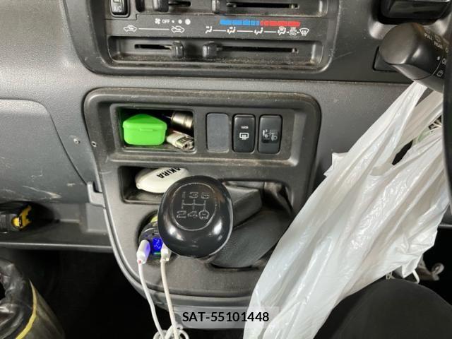 Daihatsu HIJET CARGO 2012-07 7251009-17