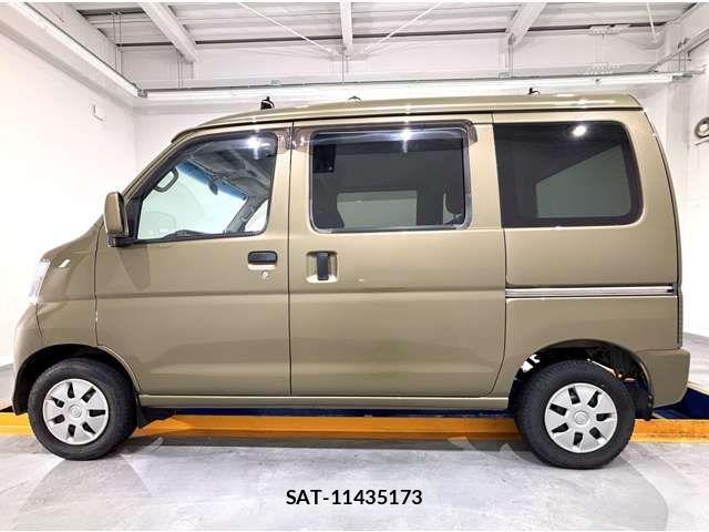Daihatsu HIJET CARGO 2015-06 7251006-4