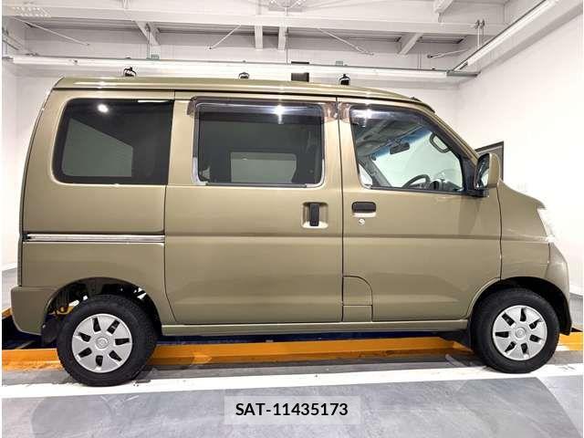 Daihatsu HIJET CARGO 2015-06 7251006-8