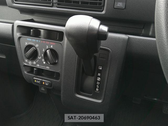 Daihatsu HIJET CARGO 2022-05 7327438-9
