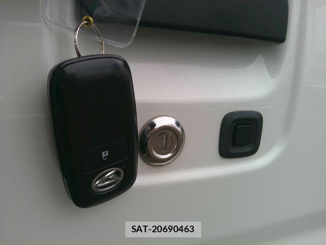 Daihatsu HIJET CARGO 2022-05 7327438-19