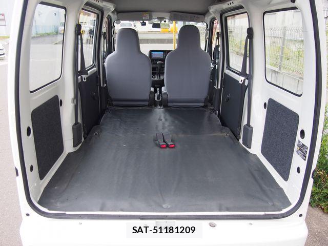 Daihatsu HIJET CARGO 2016-08 7358048-9
