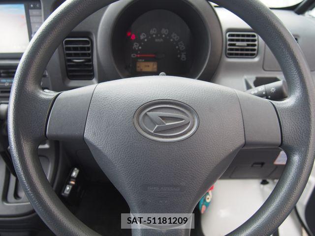 Daihatsu HIJET CARGO 2016-08 7358048-12