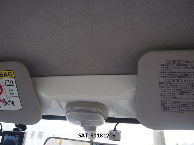 Daihatsu HIJET CARGO 2016-08 7358048-16