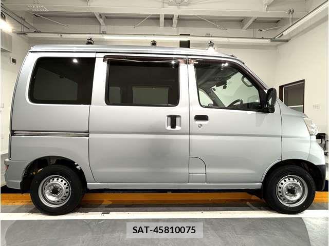 Daihatsu HIJET CARGO 2018-03 7358050-8
