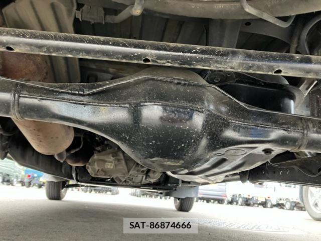 Daihatsu HIJET CARGO 2011-07 7358055-11