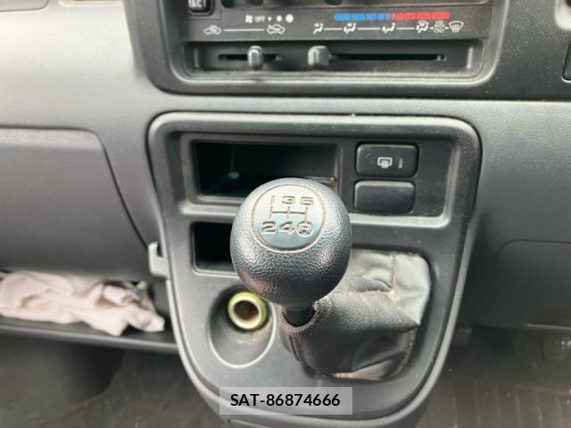 Daihatsu HIJET CARGO 2011-07 7358055-21