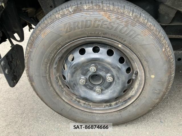 Daihatsu HIJET CARGO 2011-07 7358055-7